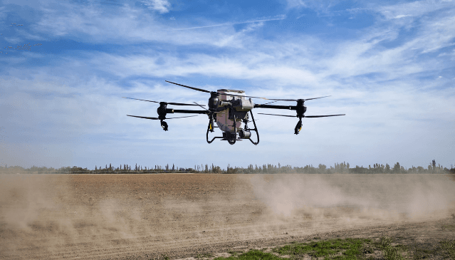 Vistoria e análise geotécnica em campo (foto real)